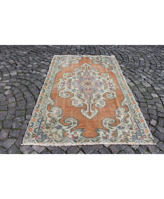 VİNTAGE TURKİSH  RUG